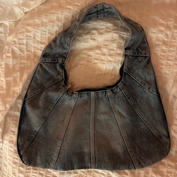 Stylish Denim, Maroon, and Tan Women's Bag Set - Picture 4 of 7